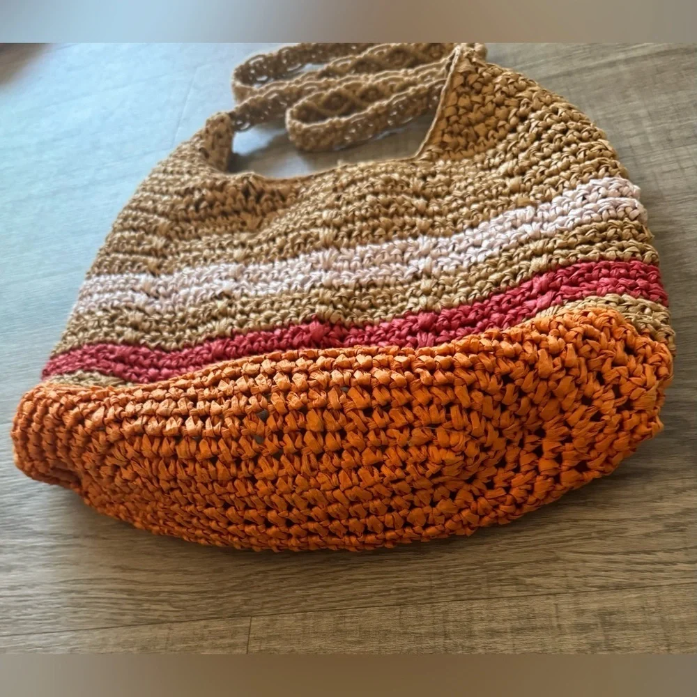 New Universal Thread Red, Orange & White Stripes Crochet Shoulder Bag